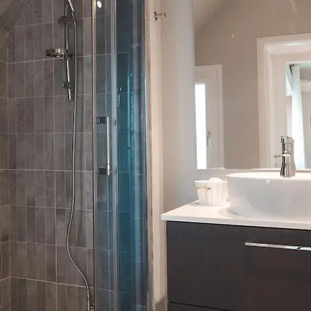 Fenice L Bb Apartment Trieste